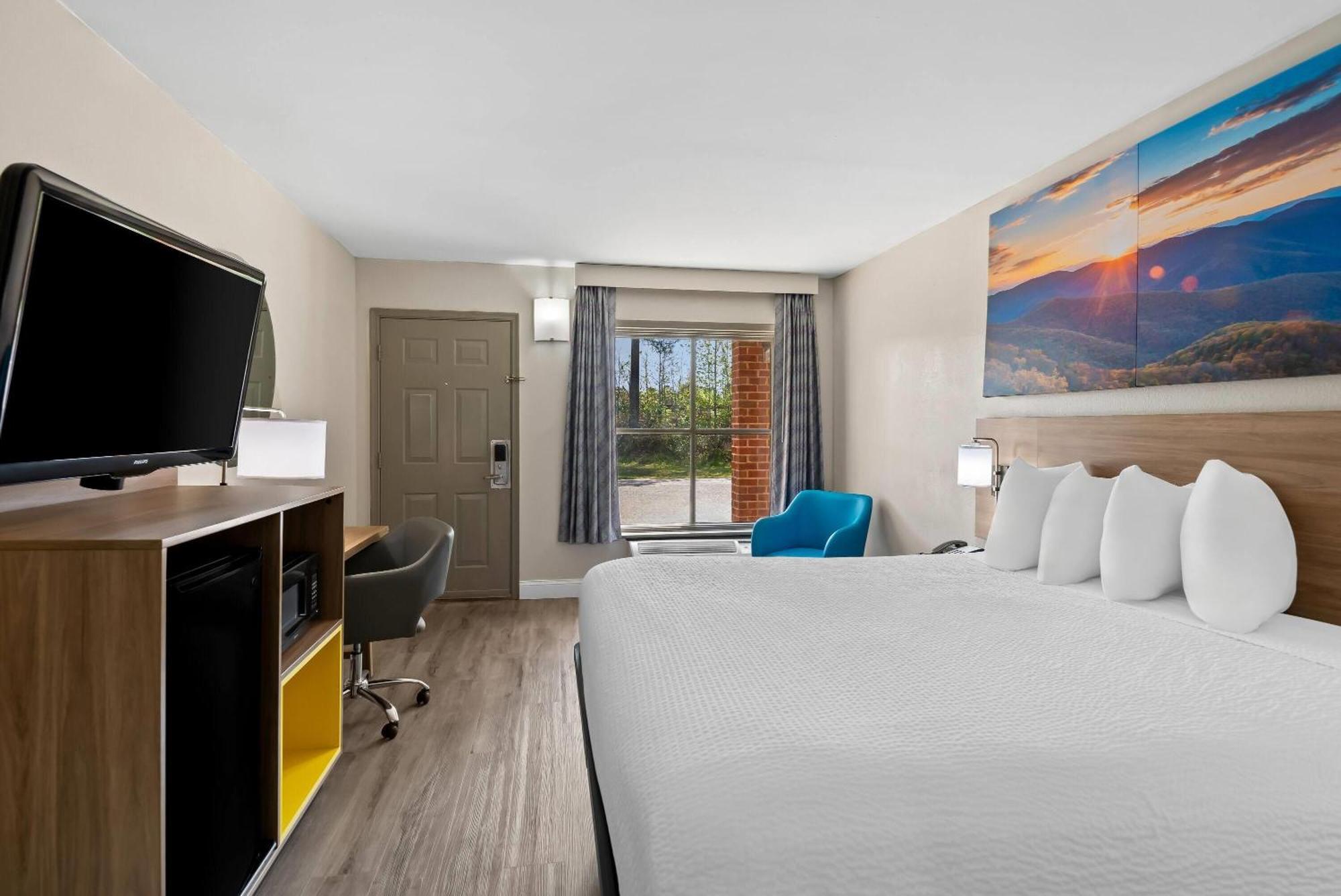 Days Inn By Wyndham Petersburg/South Fort Lee Exterior photo