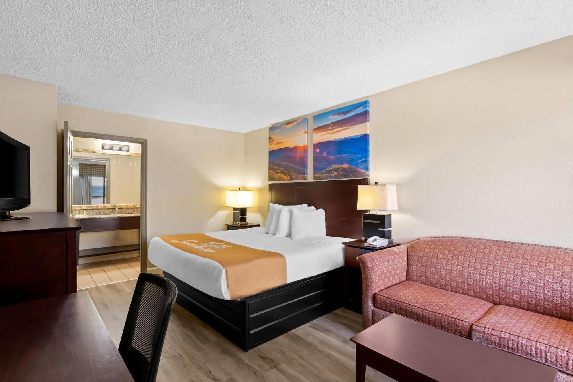Days Inn By Wyndham Petersburg/South Fort Lee Exterior photo